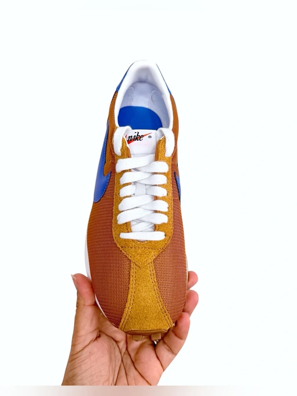 Nike LD- 1000 Women’s Retro Running Sneakers